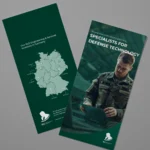 Mock-up eines englischen RLE Engineering & Services Flyers mit Standortkarte Deutschlands und Branchenmotiv. Professionelles Werbematerial zur Präsentation von RLE Engineering & Services Lösungen im Bereich Wehrtechnik.